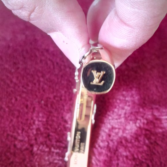 Louis Vuitton Daily Monogram Bracelet Gold Color - Picture 7 of 13